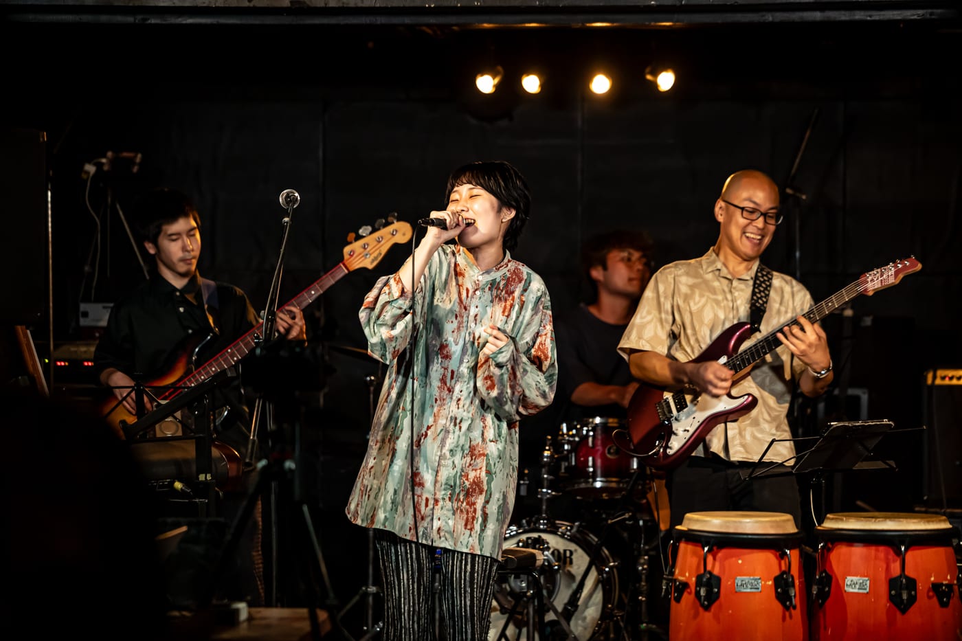 生演奏カラオケ ライブの様子